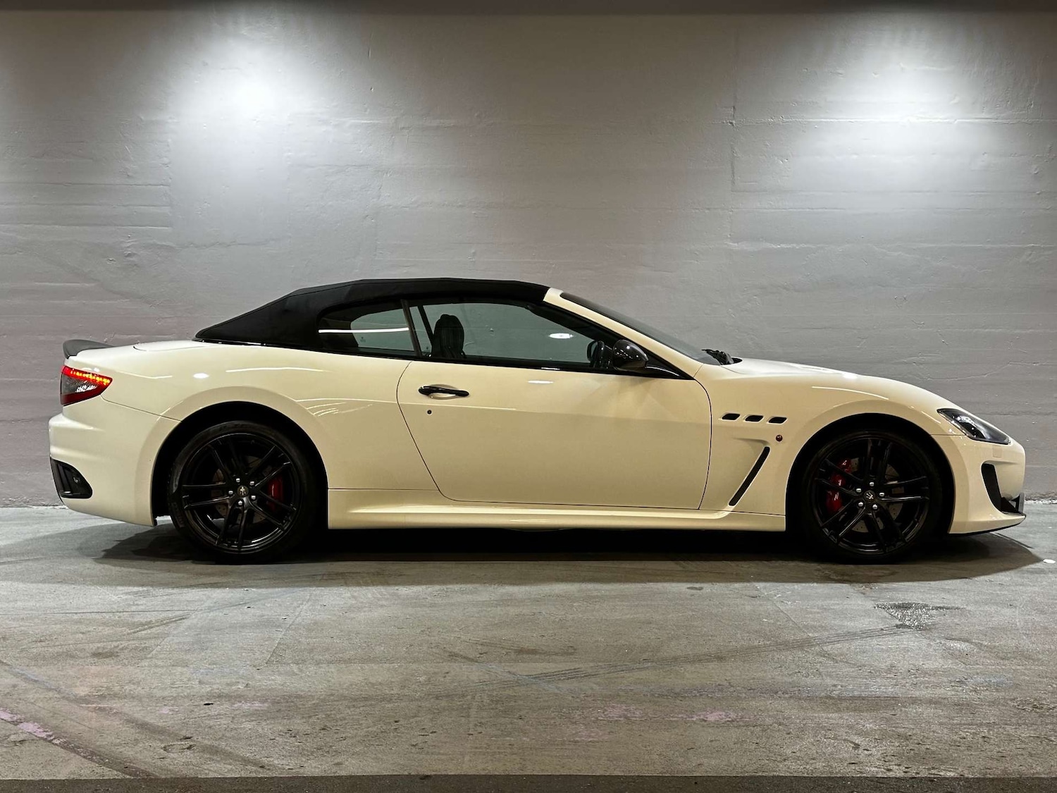 Used Maserati GranCabrio 2017 for sale - 77531850: Photo 13