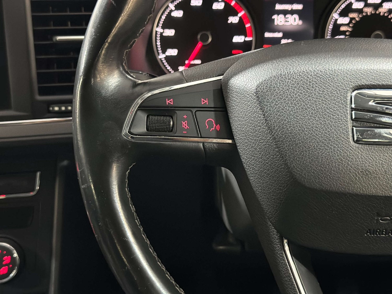 Used SEAT Leon 2019 for sale - 76830203: Photo 15