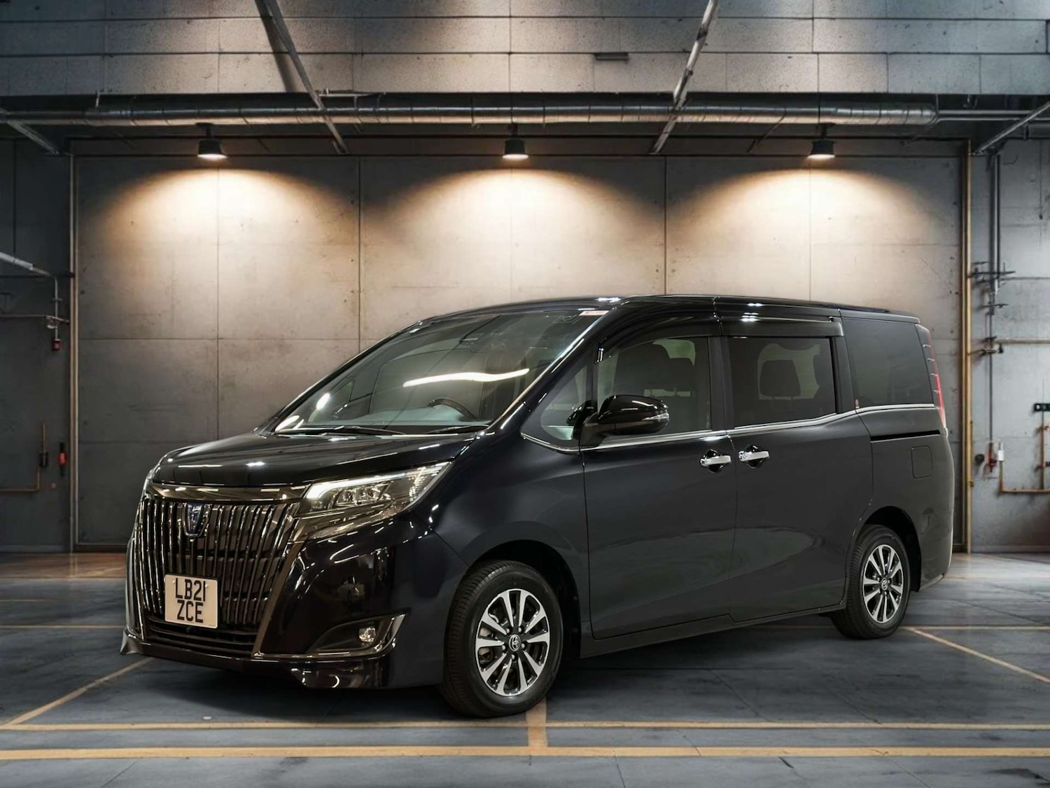 Used Toyota Noah 2025 for sale - 76830145: Photo 2