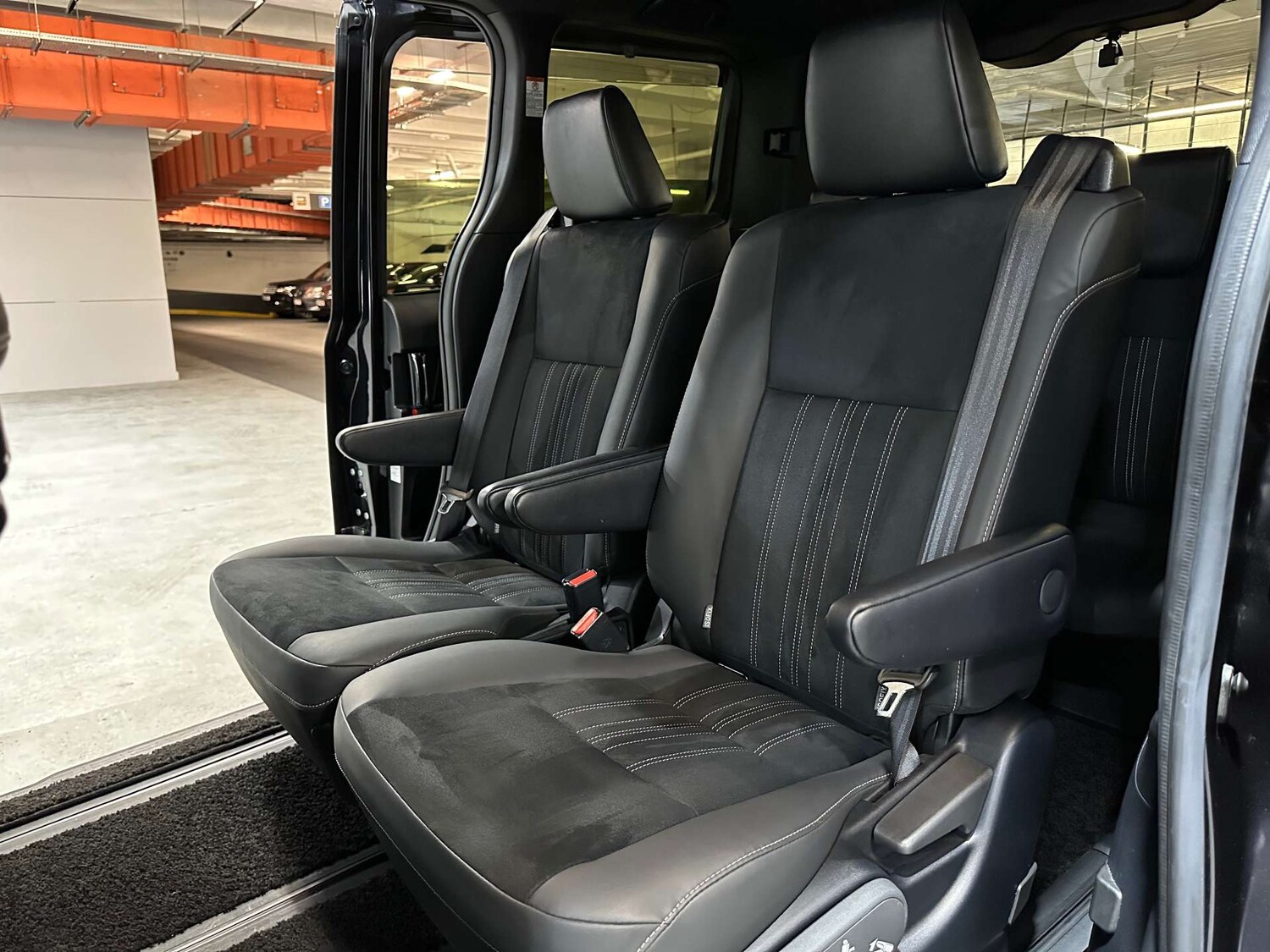 Used Toyota Noah 2025 for sale - 76830145: Photo 21