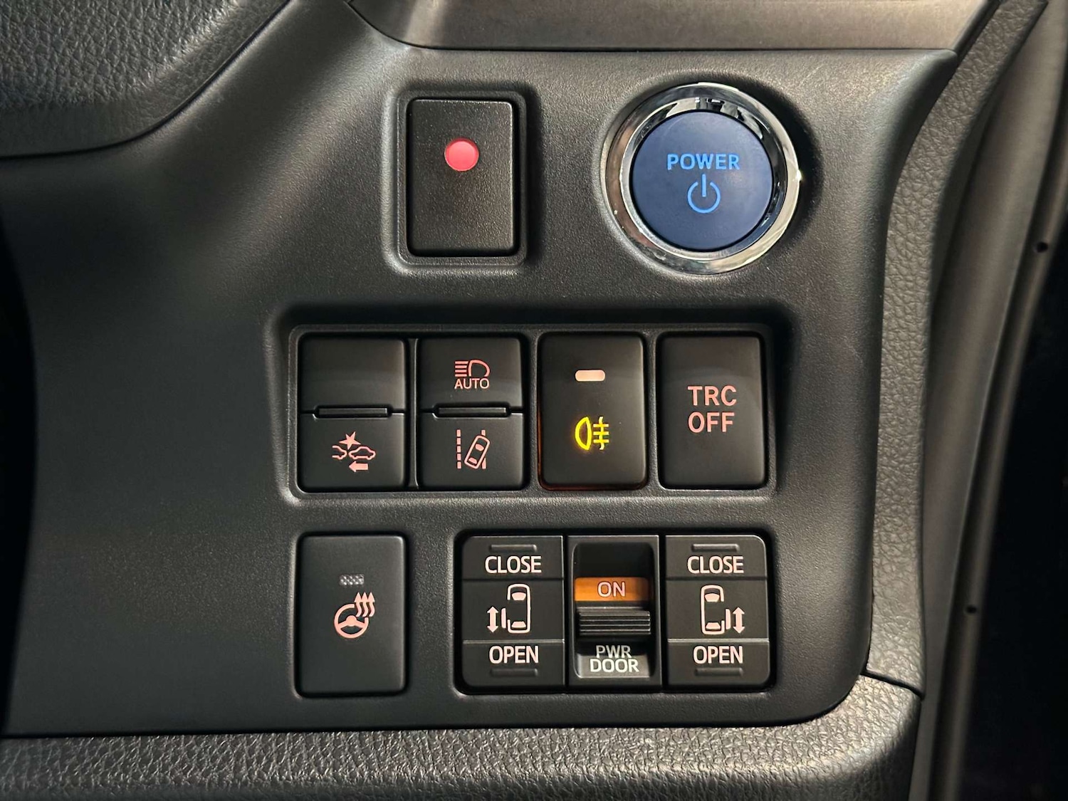 Used Toyota Noah 2025 for sale - 76830145: Photo 31