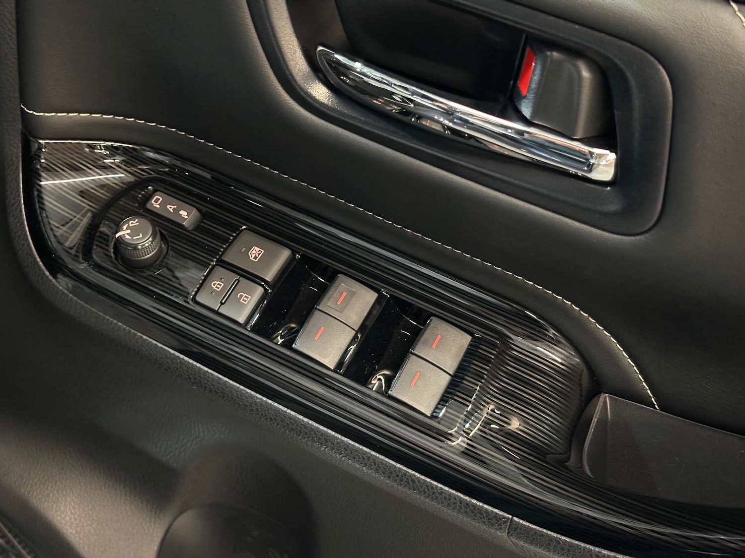 Used Toyota Noah 2025 for sale - 76830145: Photo 34