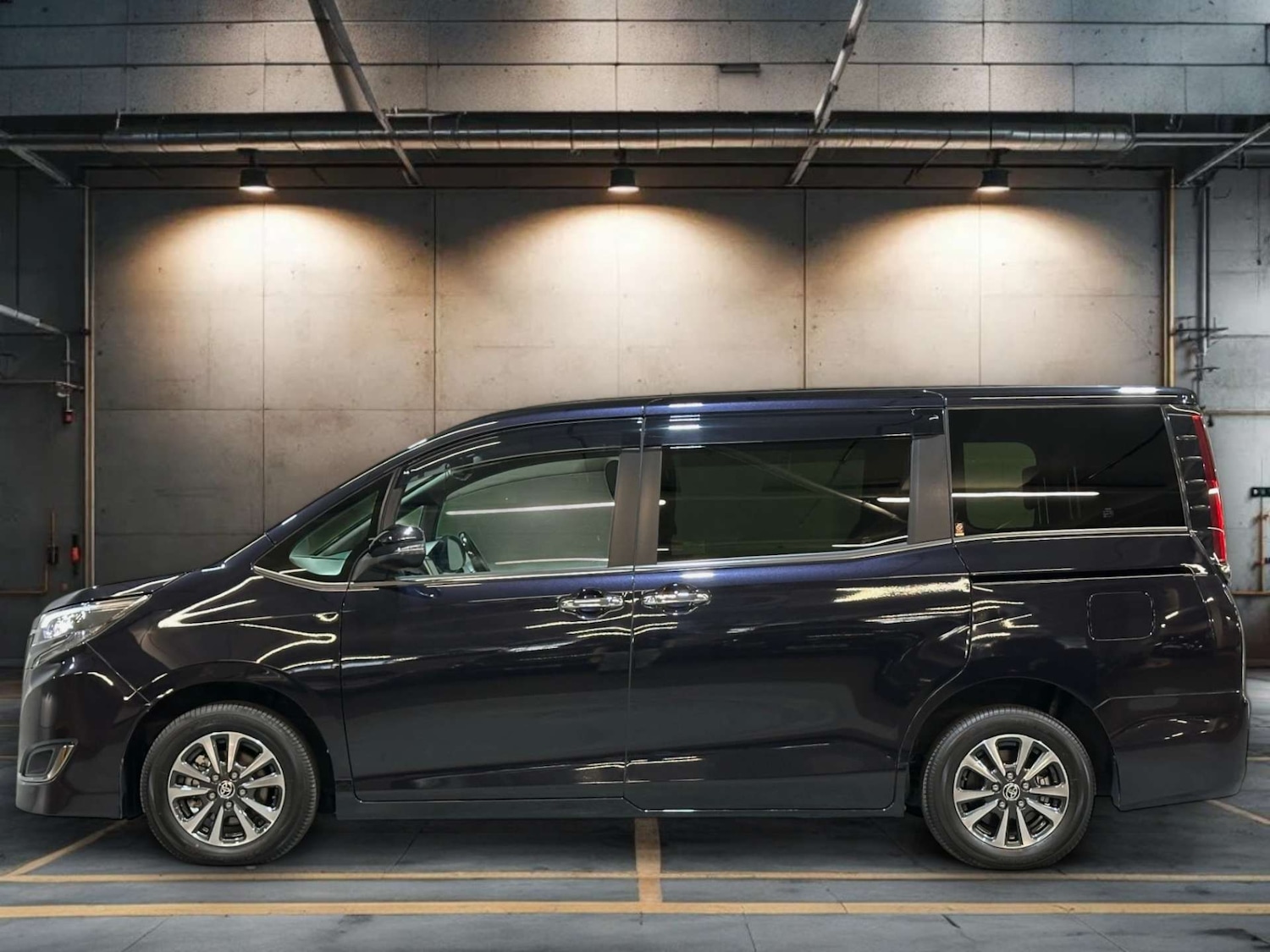 Used Toyota Noah 2025 for sale - 76830145: Photo 6