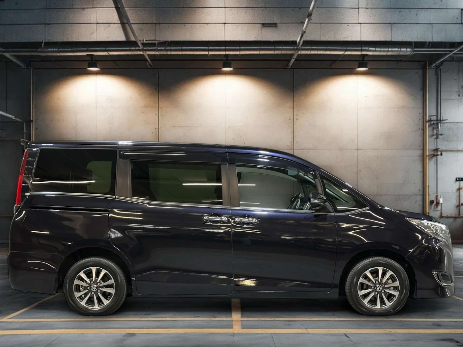 Used Toyota Noah 2025 for sale - 76830145: Photo 7