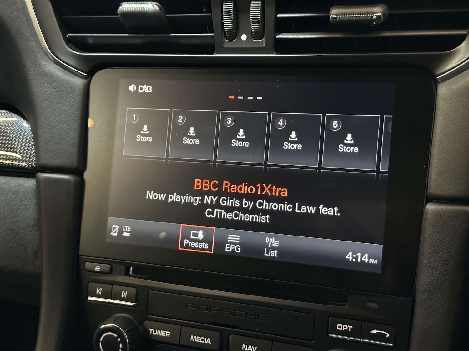 Used Porsche 911 2017 for sale - 76830181: Photo 22