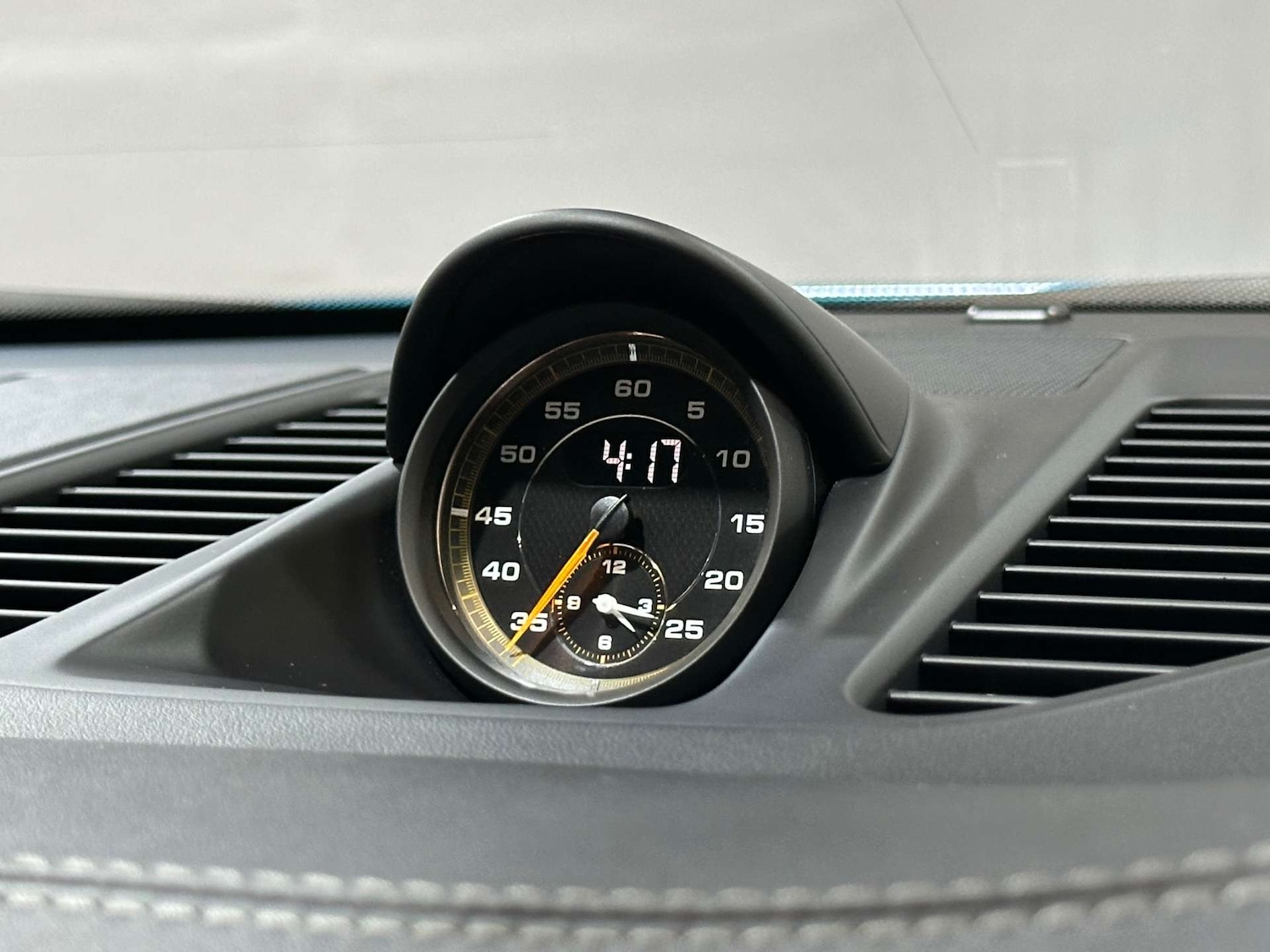 Used Porsche 911 2017 for sale - 76830181: Photo 31