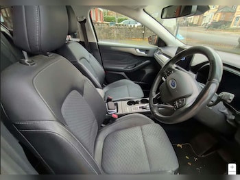 Used Ford Focus 2020 for sale - 76894412: Photo