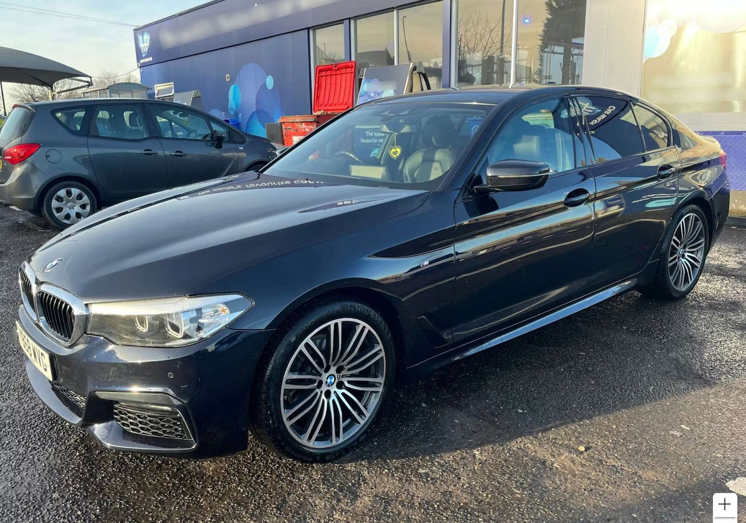Used BMW 5 Series 2018 for sale - 77272757: Photo 2