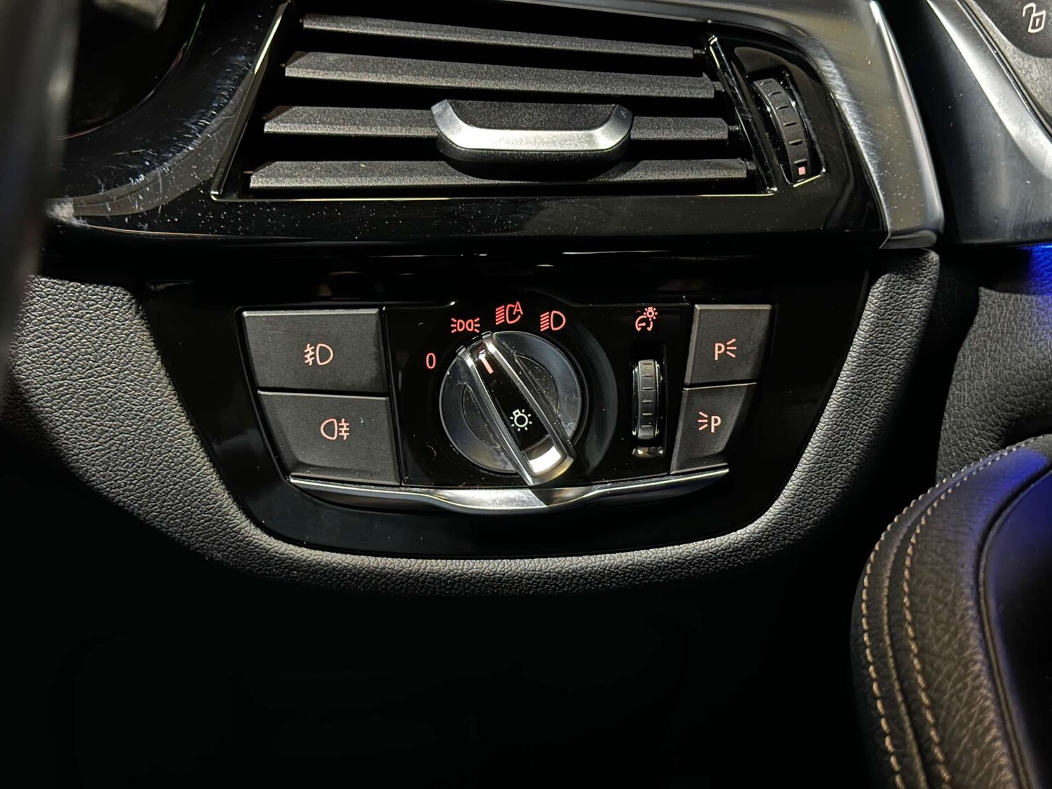 Used BMW 5 Series 2018 for sale - 77272757: Photo 38