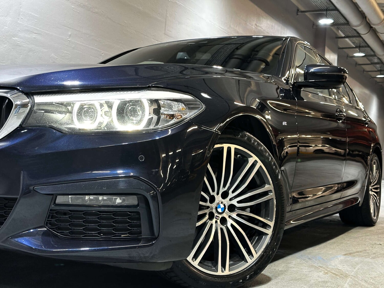Used BMW 5 Series 2018 for sale - 77272757: Photo 43