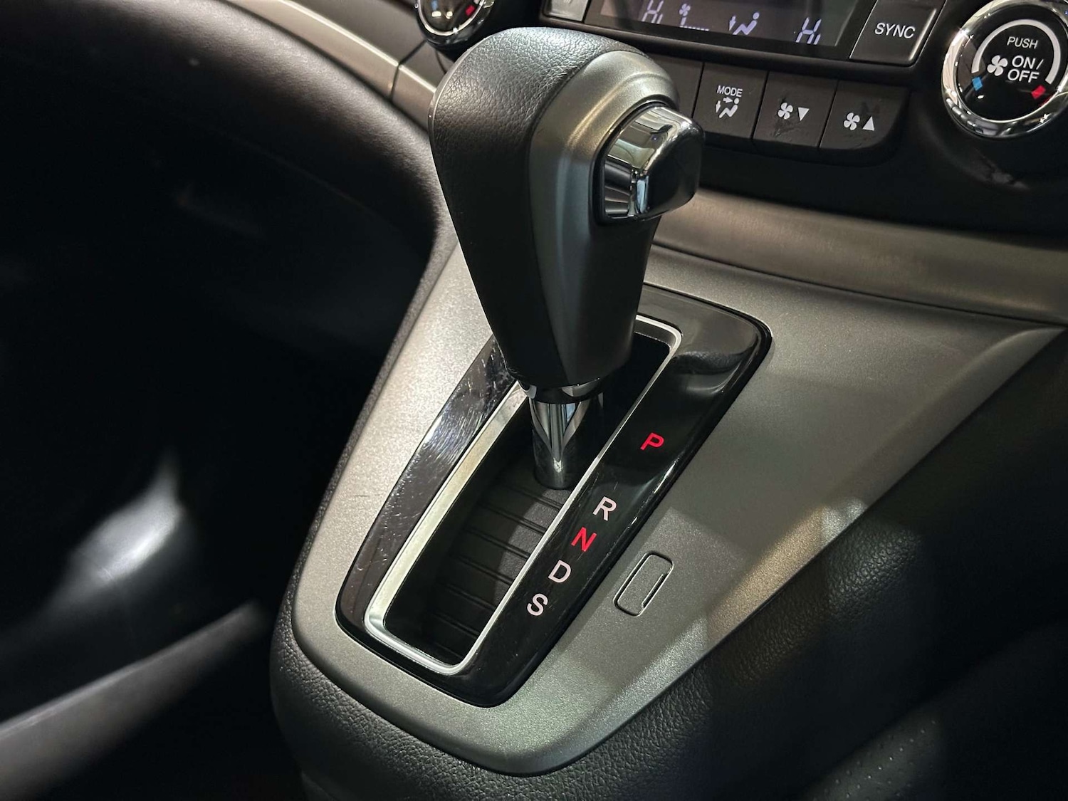 Used Honda CR-V 2012 for sale - 76830056: Photo 27