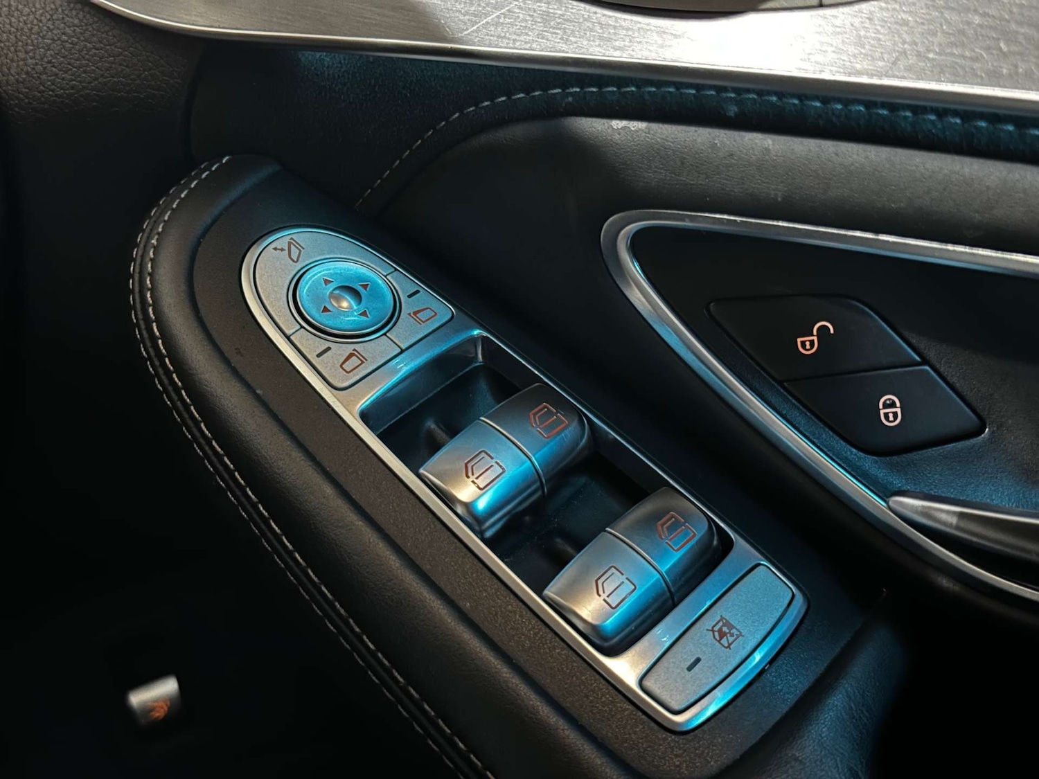 Used Mercedes-Benz C Class 2016 for sale - 77545009: Photo 35