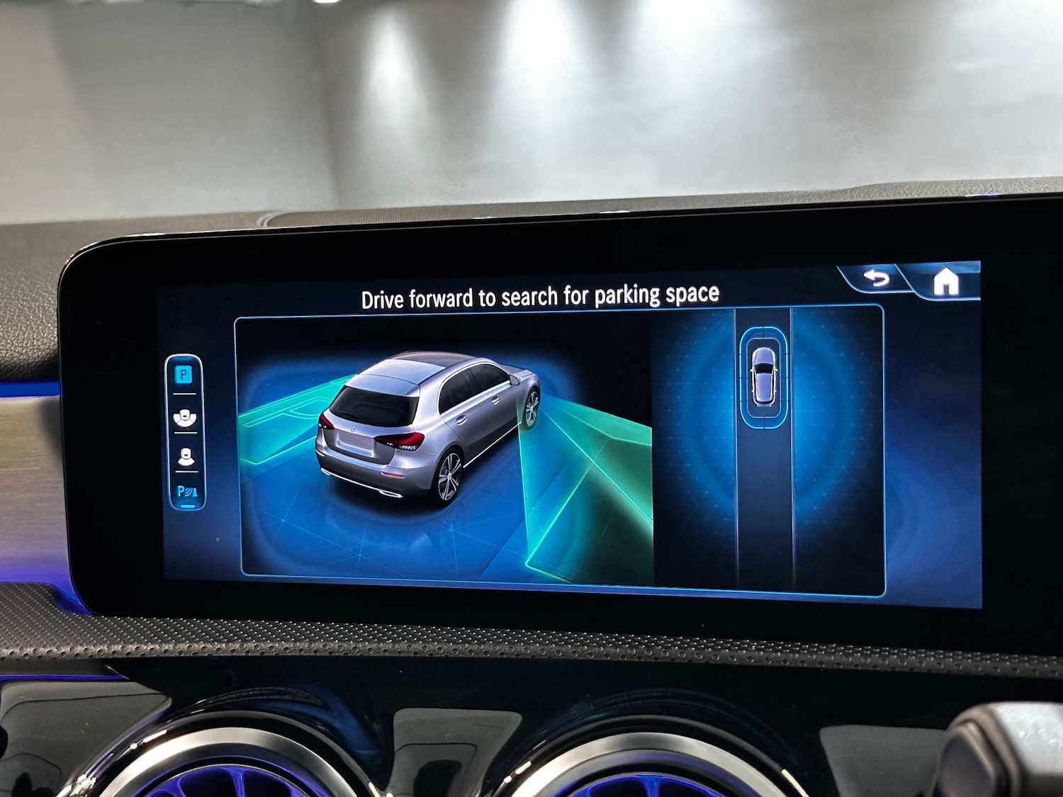 Used Mercedes-Benz A-Class 2023 for sale - 77581147: Photo 34