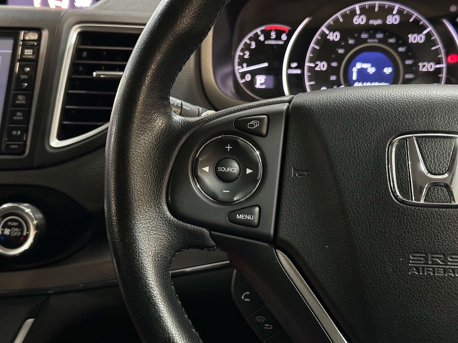 Used Honda CR-V 2016 for sale - 76830043: Photo 24