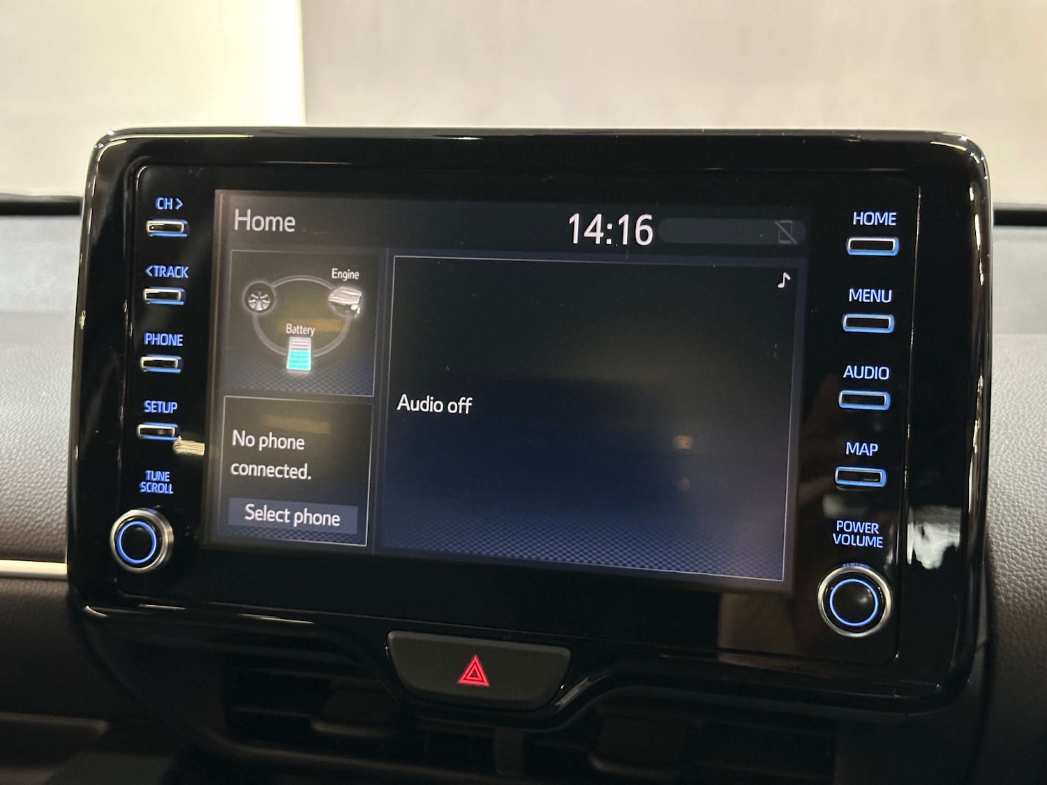 Used Toyota Yaris 2021 for sale - 76829940: Photo 24