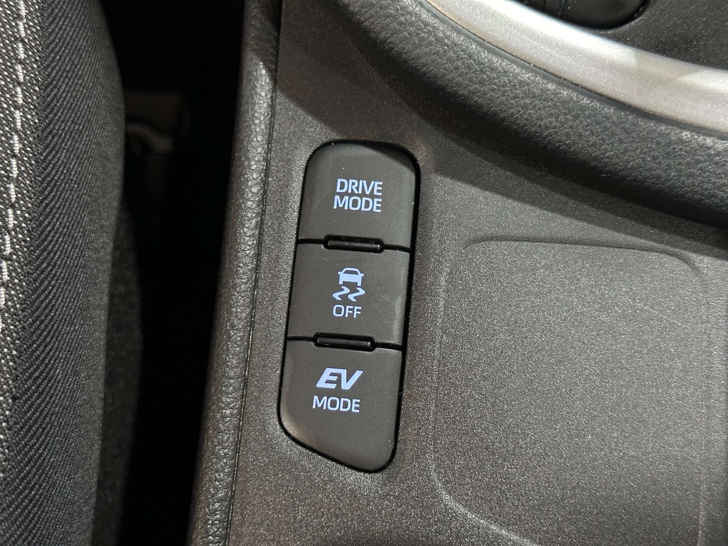 Used Toyota Yaris 2021 for sale - 76829940: Photo 33