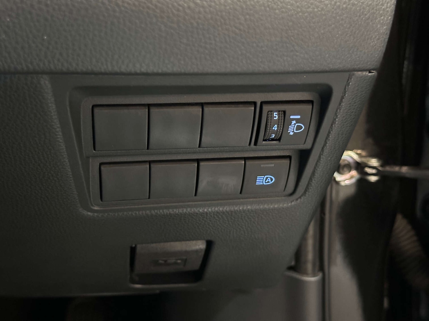 Used Toyota Yaris 2021 for sale - 76829940: Photo 34