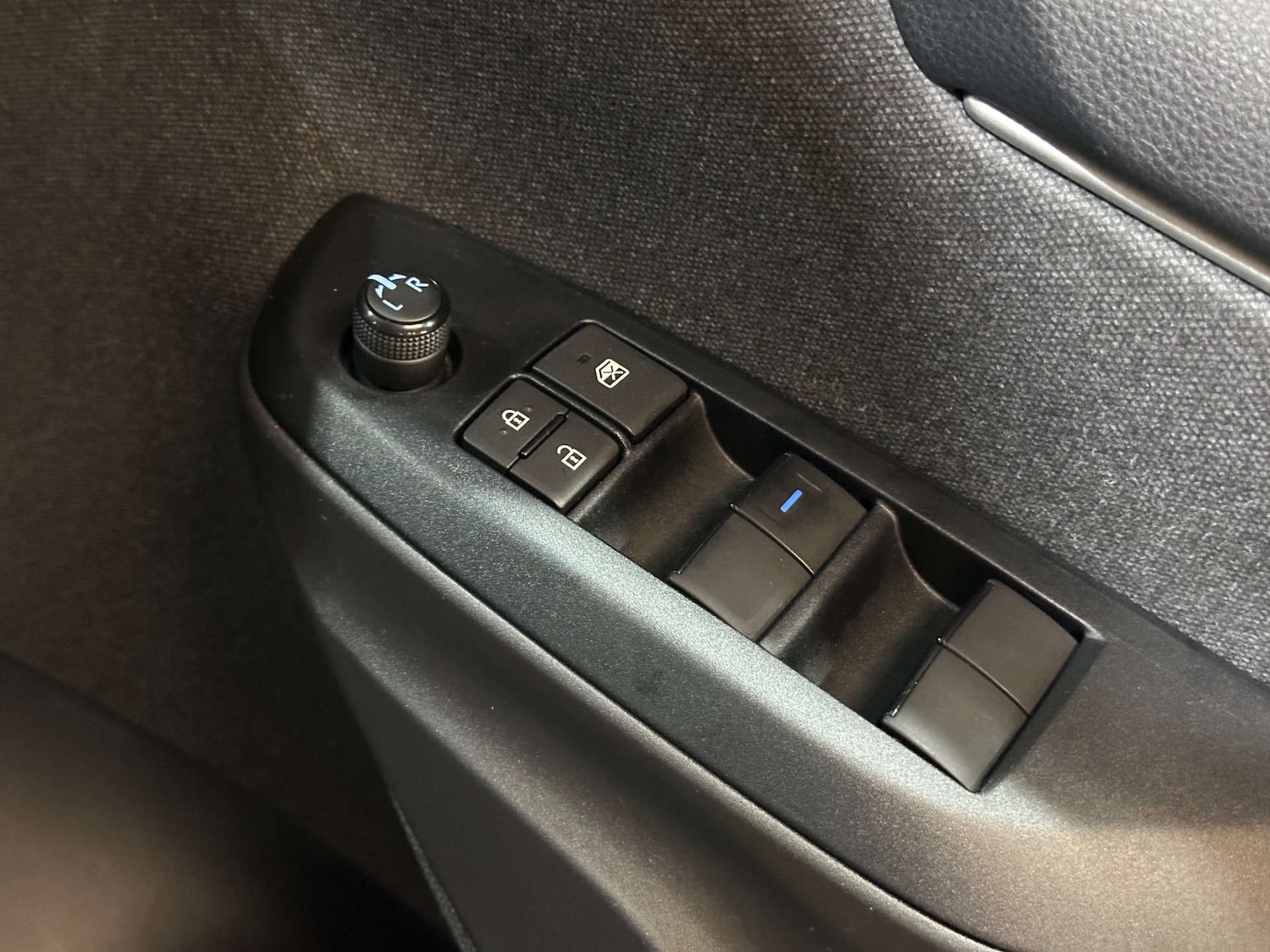 Used Toyota Yaris 2021 for sale - 76829940: Photo 35