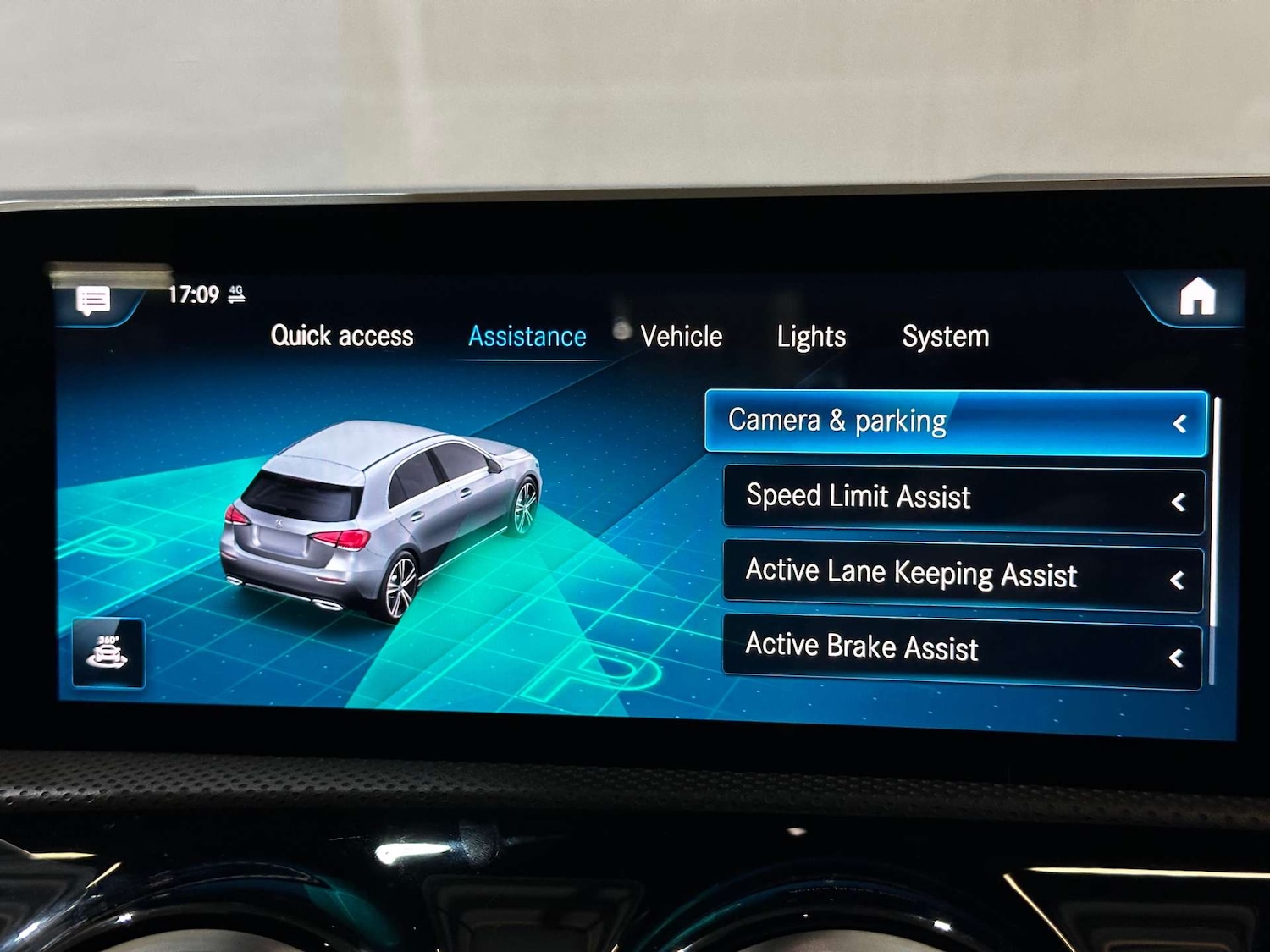 Used Mercedes-Benz A-Class 2018 for sale - 77581155: Photo 34