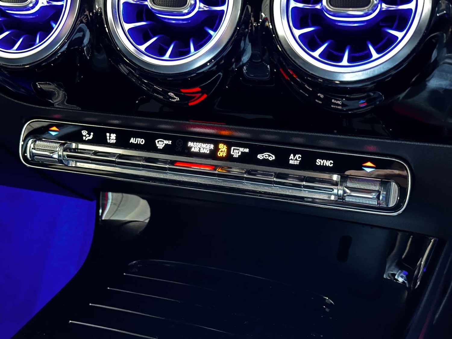 Used Mercedes-Benz A-Class 2018 for sale - 77581155: Photo 39