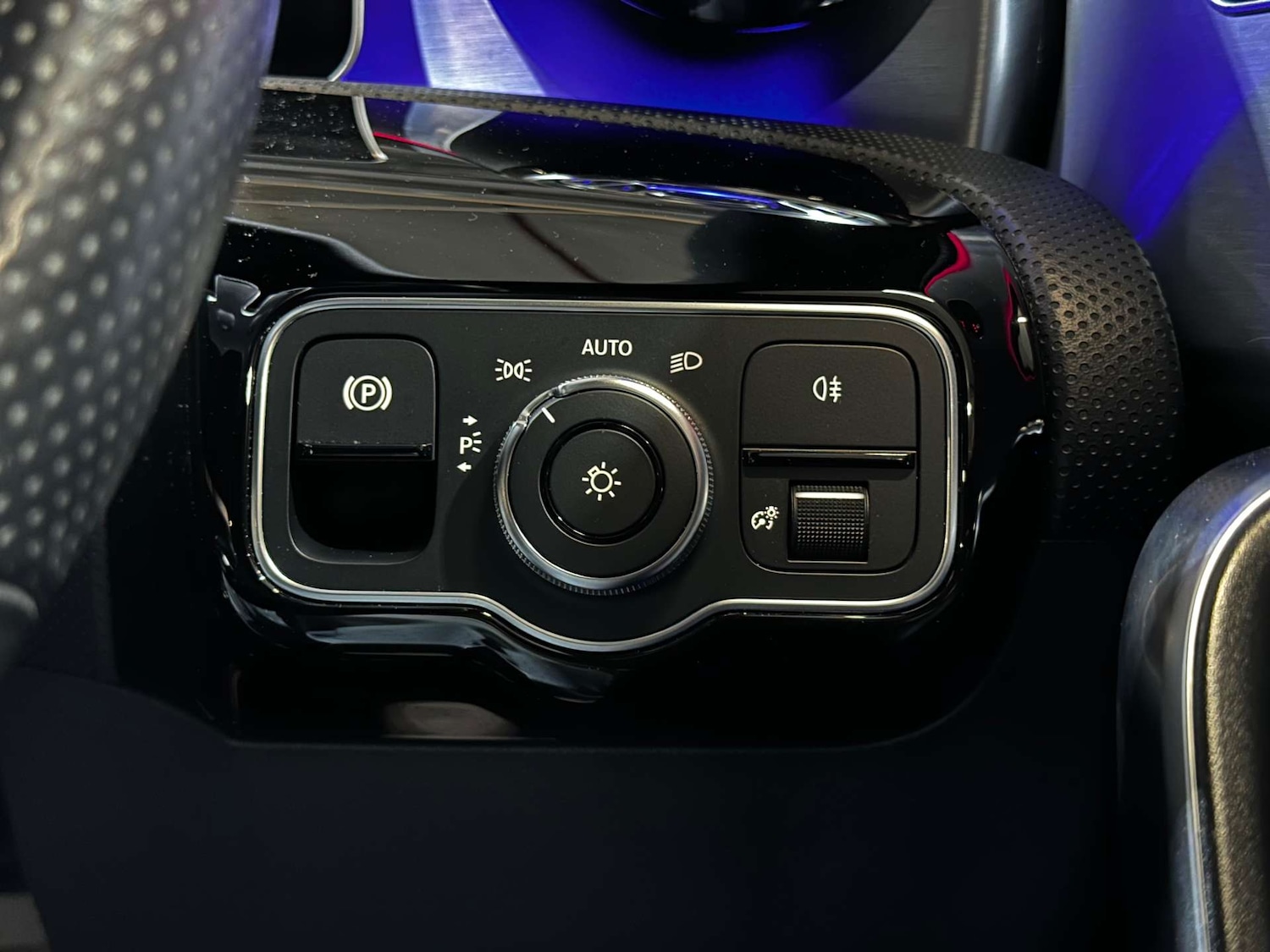 Used Mercedes-Benz A-Class 2018 for sale - 77581155: Photo 41