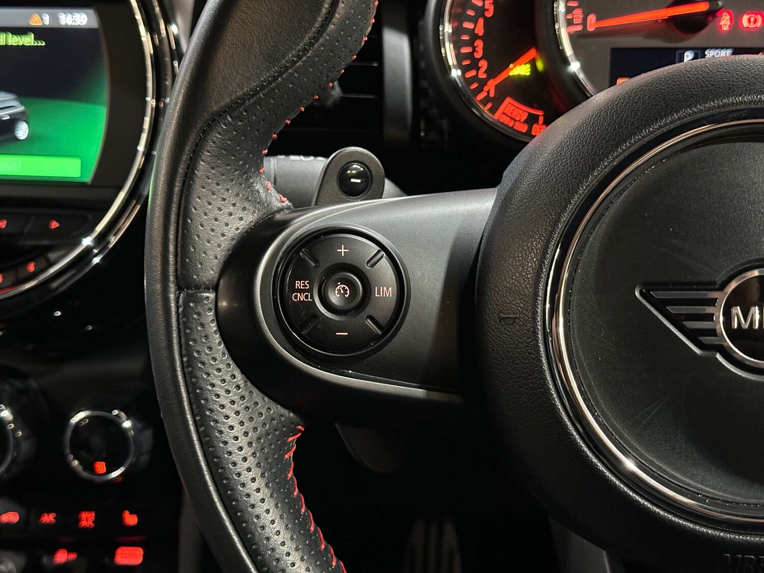 Used MINI Hatch 2019 for sale - 76830184: Photo 24