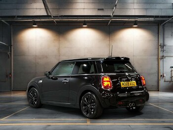 Used MINI Hatch 2019 for sale - 76830184: Photo