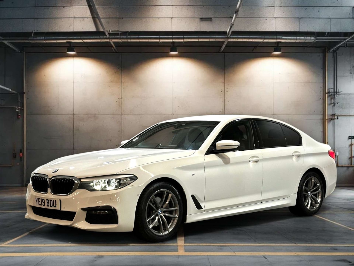 Used BMW 5 Series 2019 for sale - 76830205: Photo 2