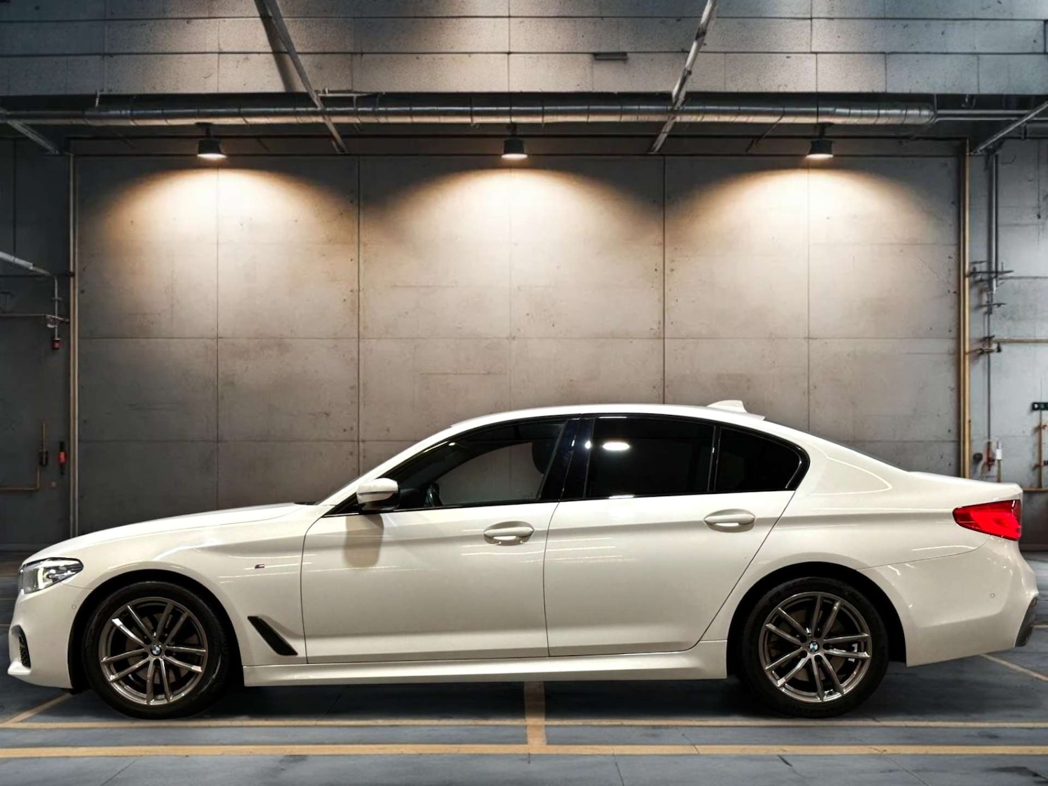 Used BMW 5 Series 2019 for sale - 76830205: Photo 6