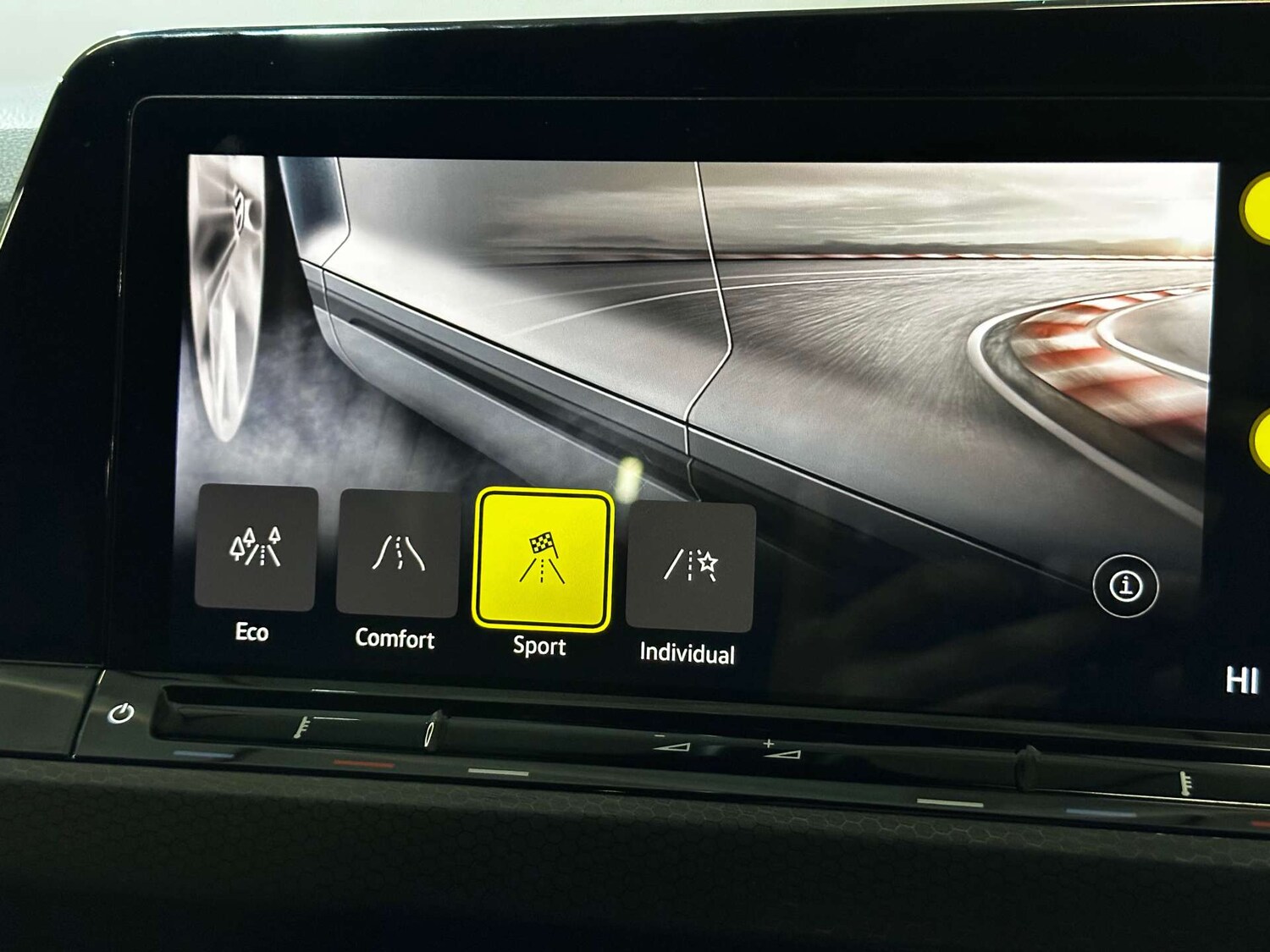 Used Volkswagen Golf 2022 for sale - 77490213: Photo 33