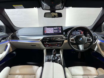 Used BMW 5 Series 2021 for sale - 77195852: Photo