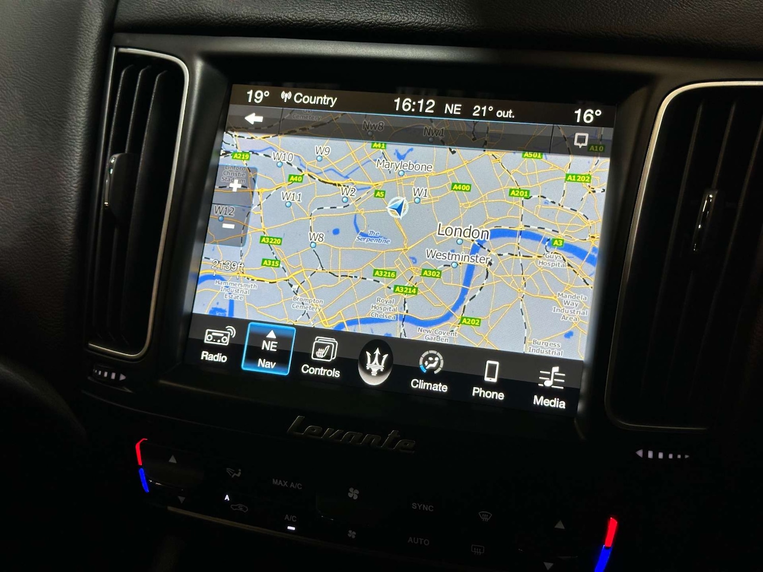 Used Maserati Levante 2017 for sale - 76830014: Photo 26