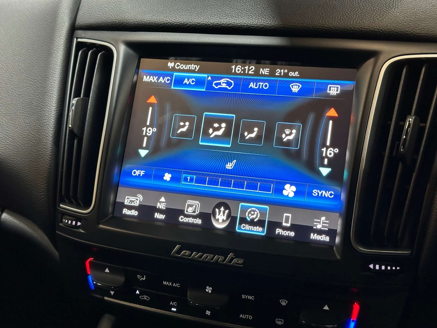 Used Maserati Levante 2017 for sale - 76830014: Photo 28