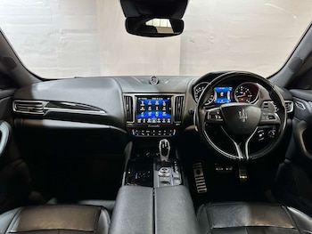 Used Maserati Levante 2017 for sale - 76830014: Photo