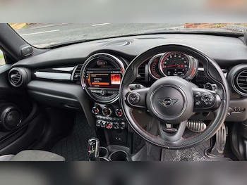 Used MINI Hatch 2020 for sale - 78210445: Photo