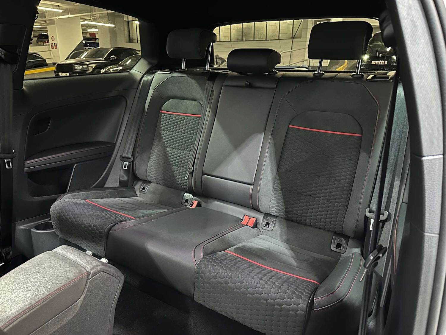 Used Volkswagen Golf 2018 for sale - 76830182: Photo 18