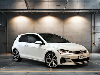 Used Volkswagen Golf 2018 for sale - 76830182: Photo