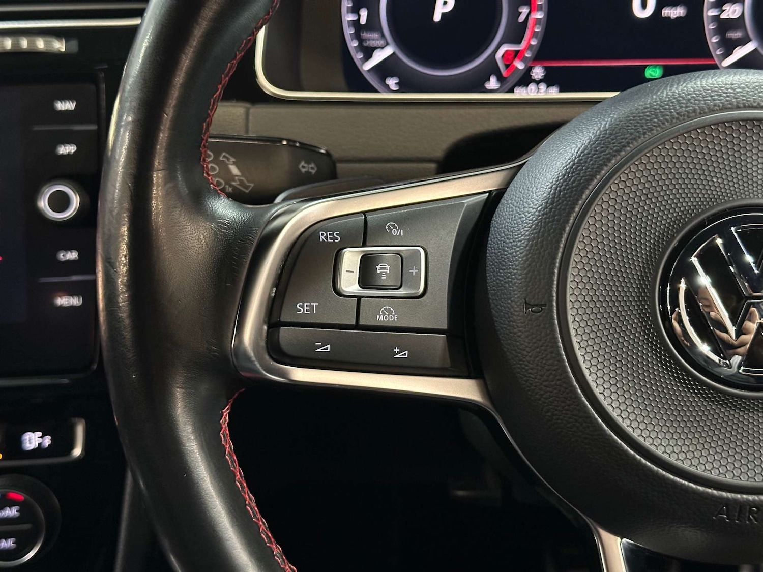 Used Volkswagen Golf 2018 for sale - 76830182: Photo 27