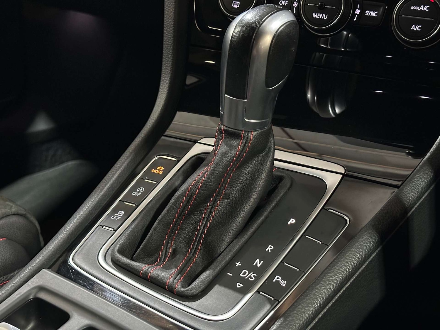 Used Volkswagen Golf 2018 for sale - 76830182: Photo 29