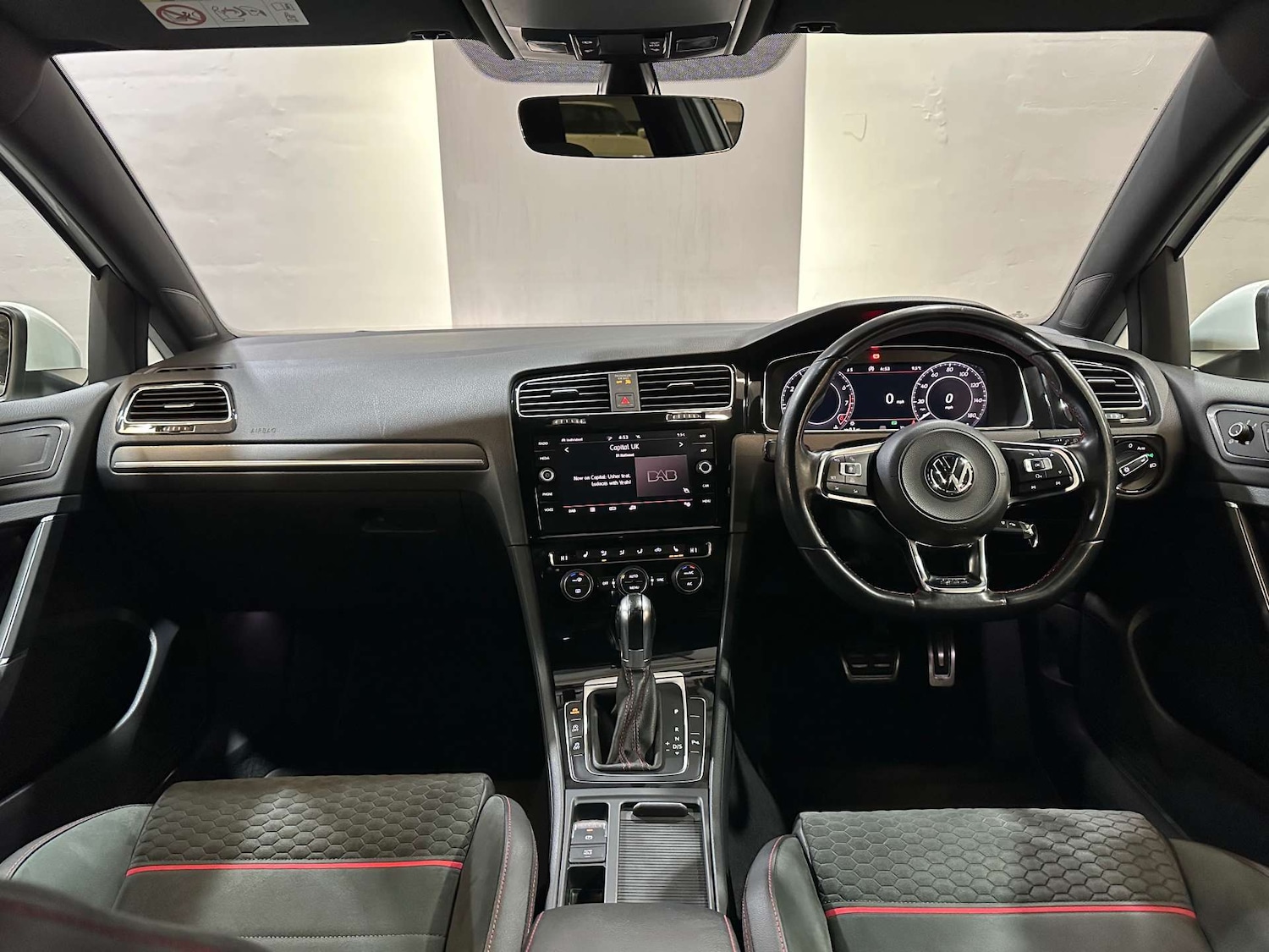 Used Volkswagen Golf 2018 for sale - 76830182: Photo 3