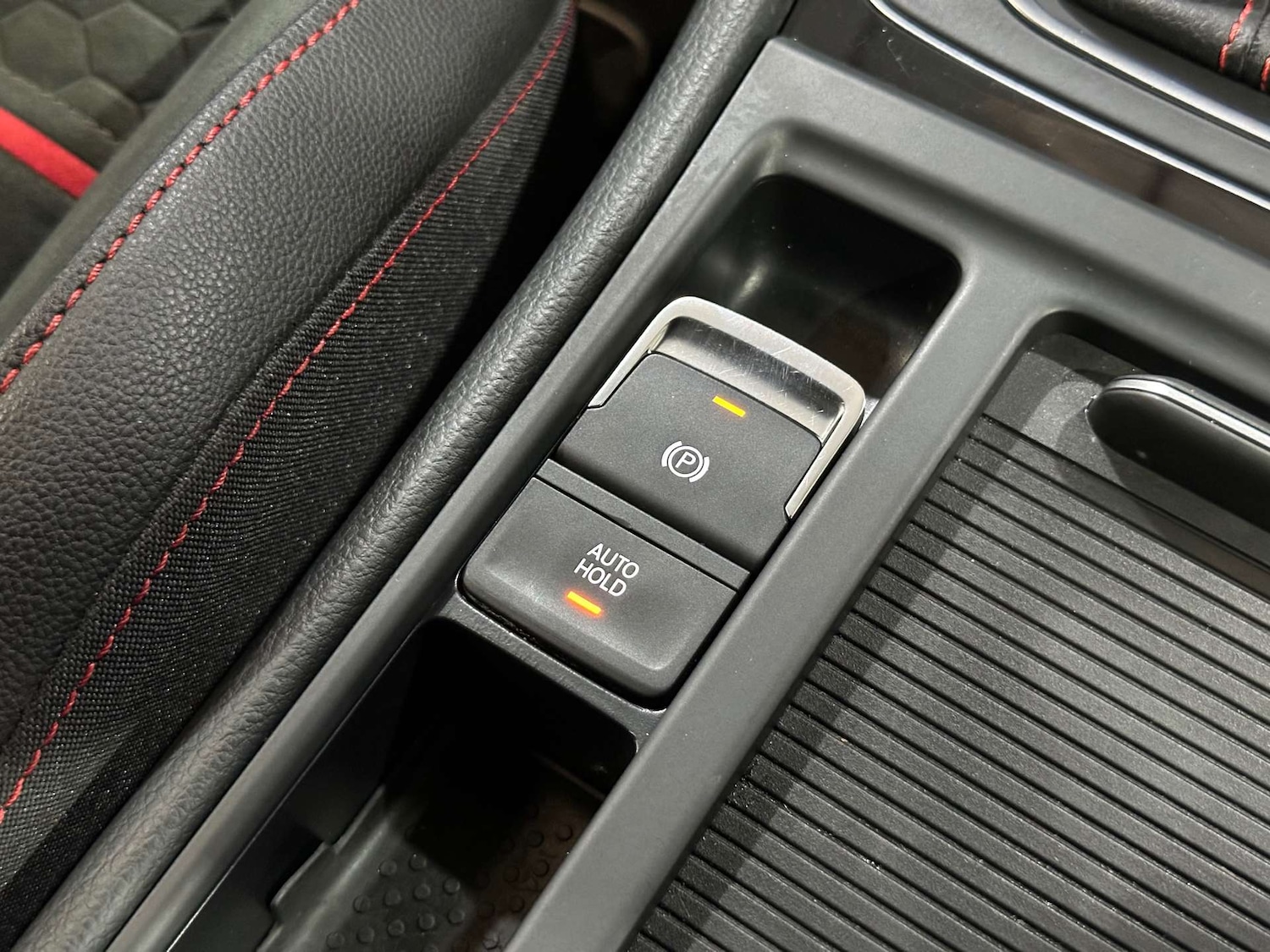 Used Volkswagen Golf 2018 for sale - 76830182: Photo 31