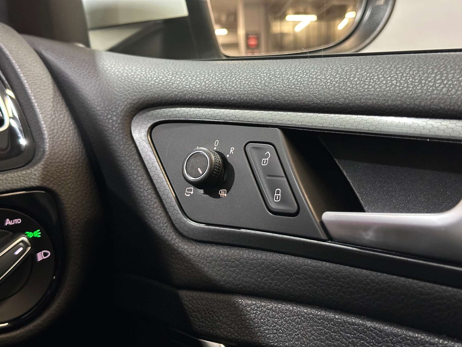 Used Volkswagen Golf 2018 for sale - 76830182: Photo 32