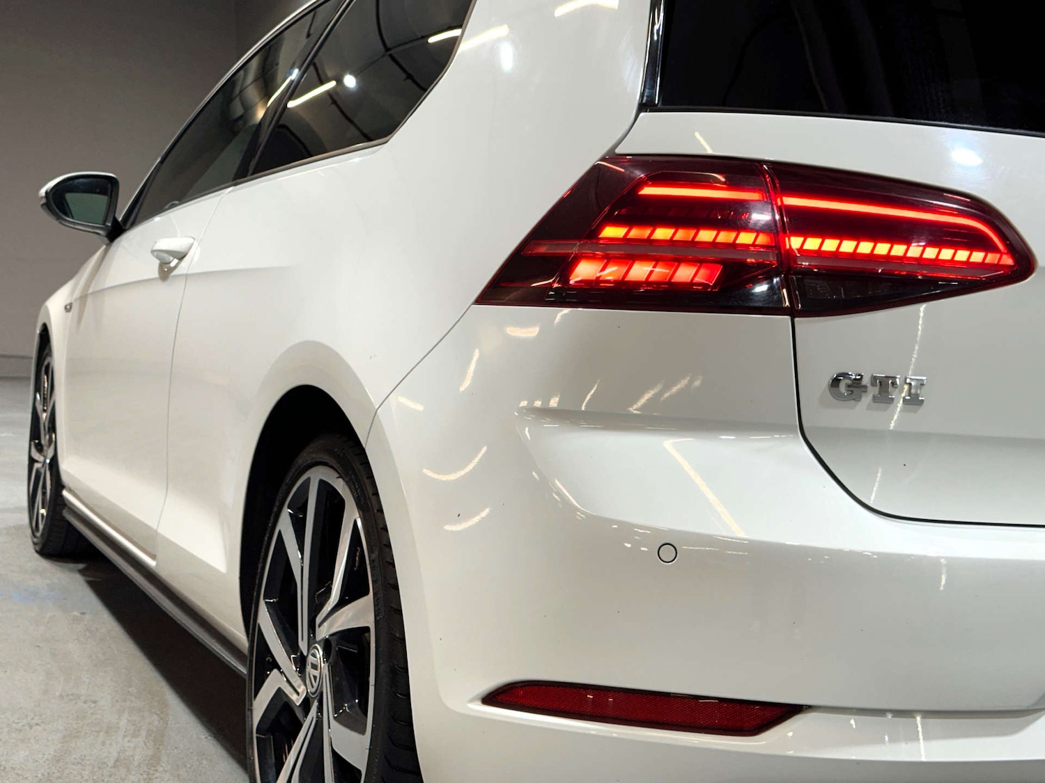 Used Volkswagen Golf 2018 for sale - 76830182: Photo 36