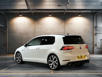 Used Volkswagen Golf 2018 for sale - 76830182: Photo