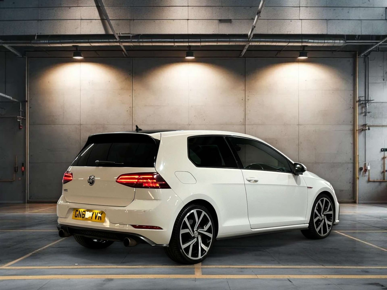 Used Volkswagen Golf 2018 for sale - 76830182: Photo 5