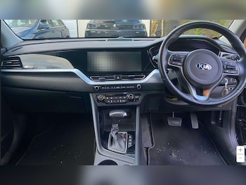 Used Kia Niro 2021 for sale - 78108352: Photo