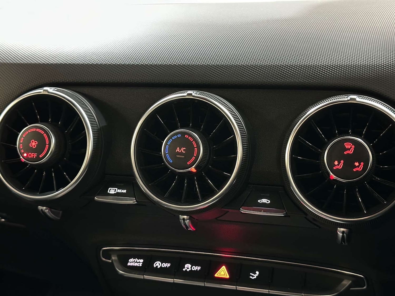 Used Audi TT 2016 for sale - 76830188: Photo 23