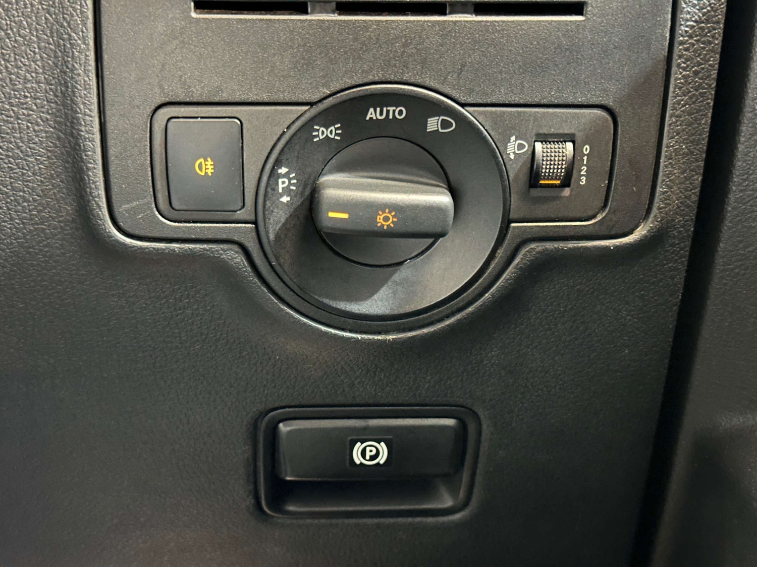 Used Mercedes-Benz Vito 2015 for sale - 76830201: Photo 34