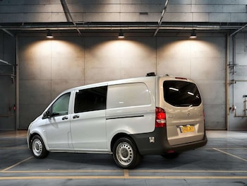 Used Mercedes-Benz Vito 2015 for sale - 76830201: Photo