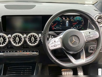 Used Mercedes-Benz B Class 2019 for sale - 76971059: Photo